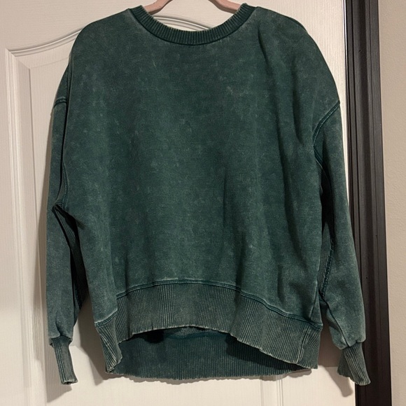 Zenana Outfitters Deep Green Crew Neck Sweatshirt - Picture 1 of 6